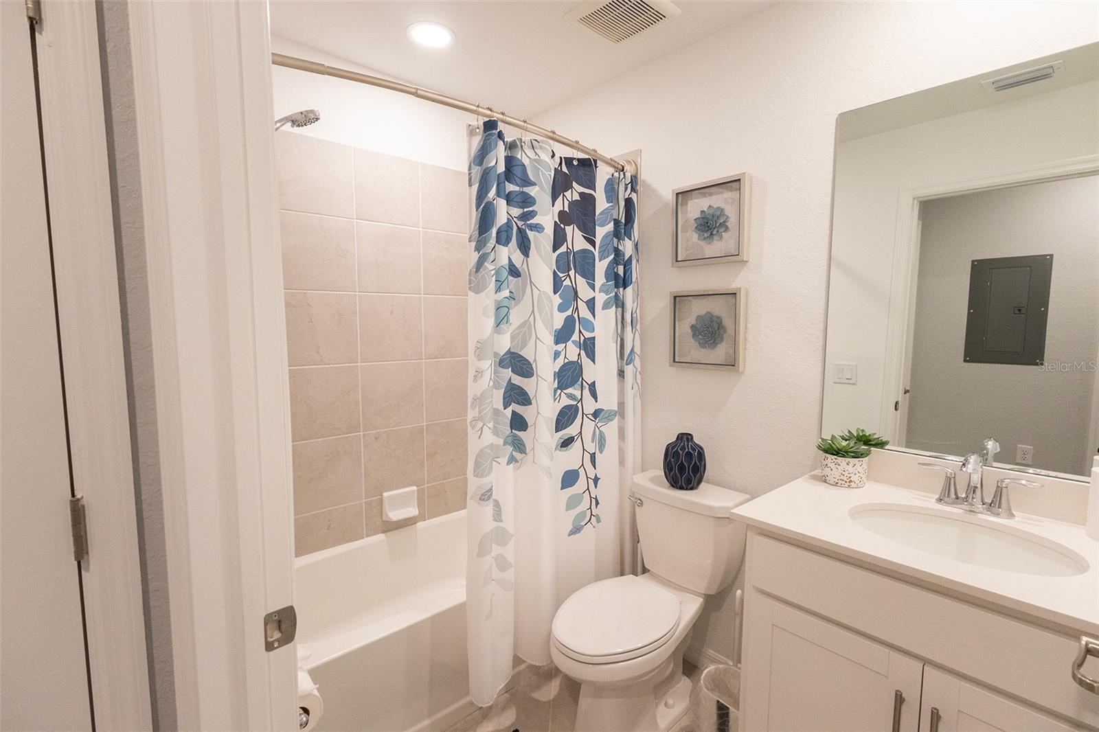 Image 22 of 50 For 14234 Heritage Landing Boulevard 1014