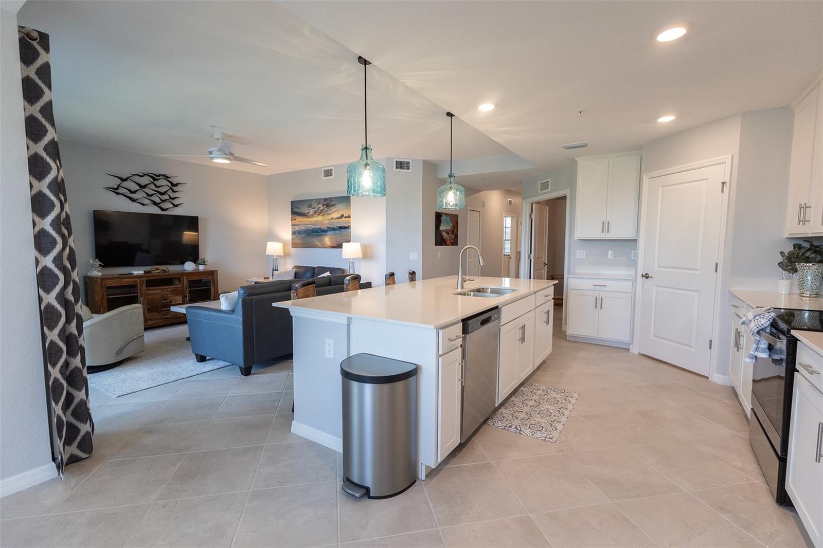 Image 7 of 50 For 14234 Heritage Landing Boulevard 1014