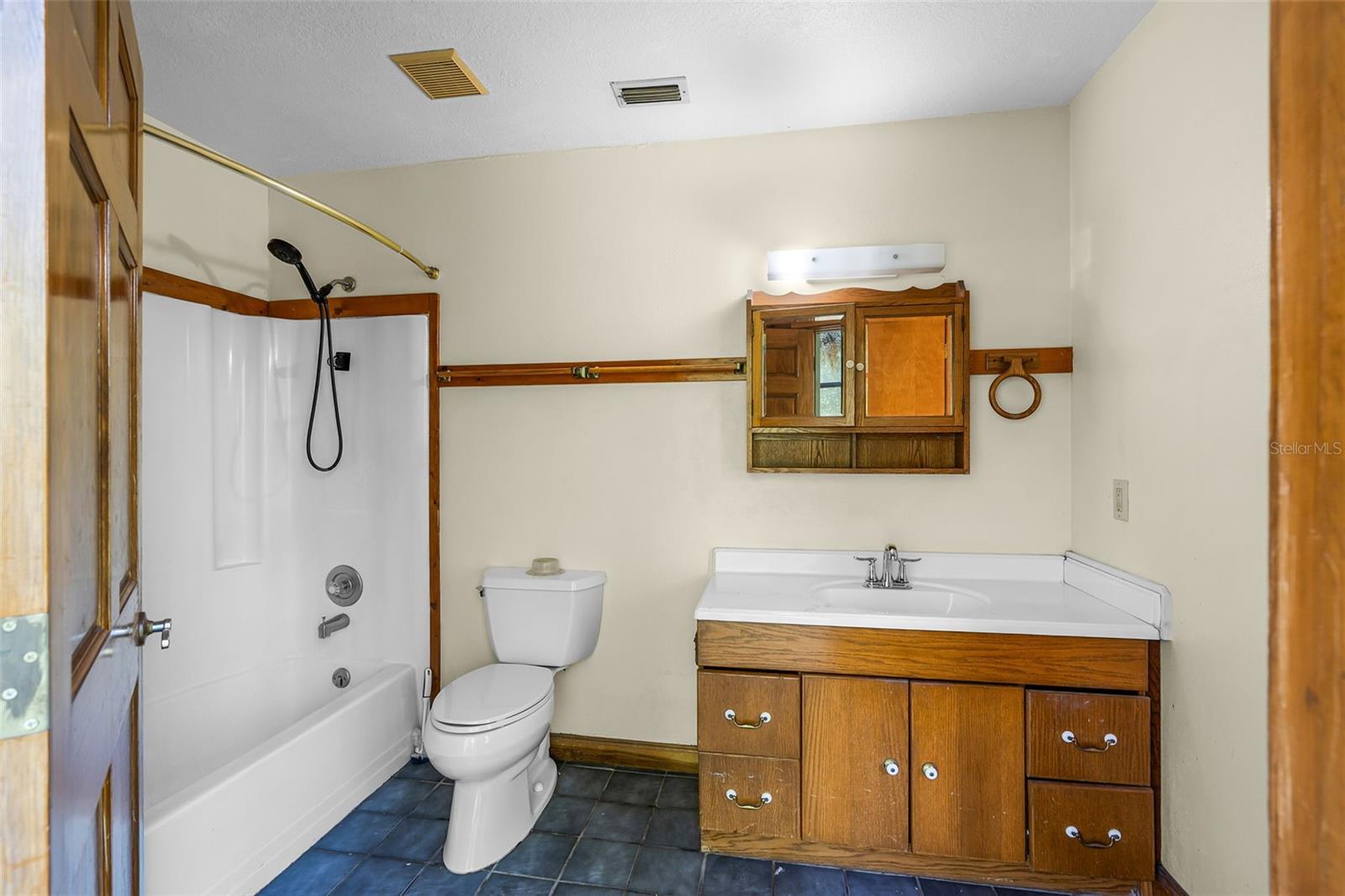 Image 21 of 29 For 4703 Meadowland Drive