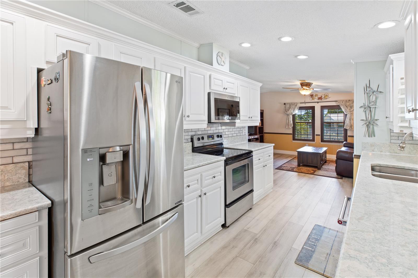 Image 14 of 69 For 4300 Riverside Drive 112