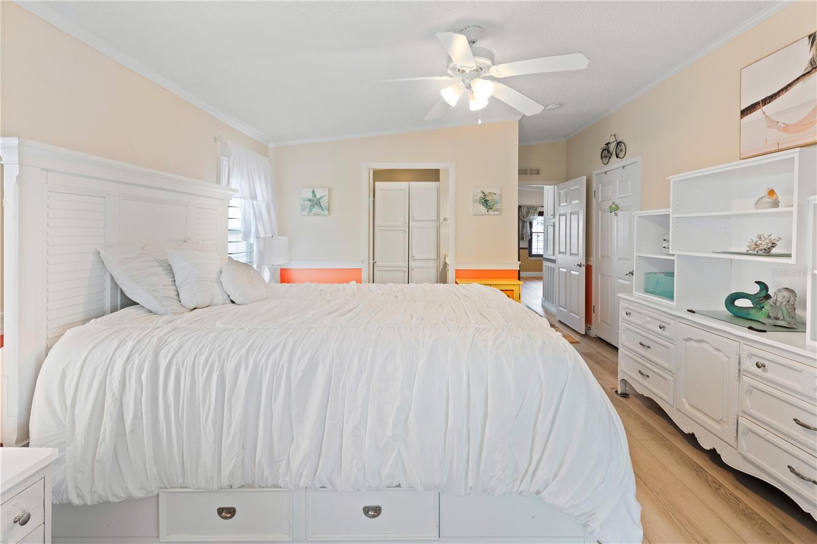 Image 17 of 69 For 4300 Riverside Drive 112