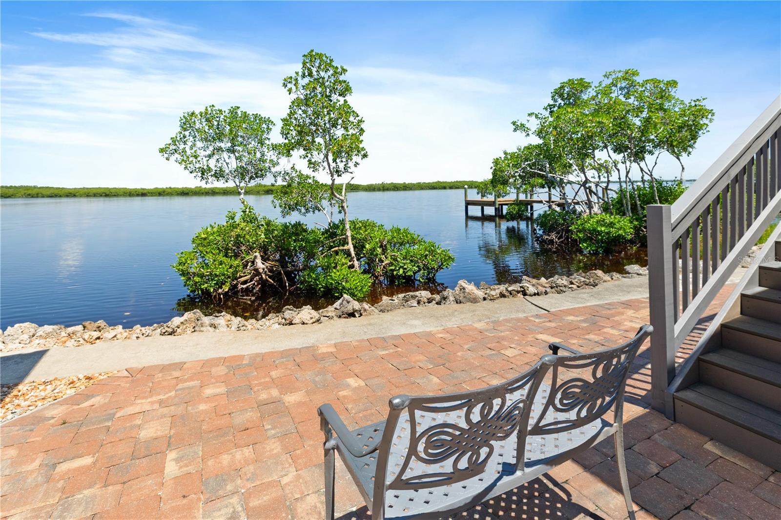 Image 43 of 69 For 4300 Riverside Drive 112