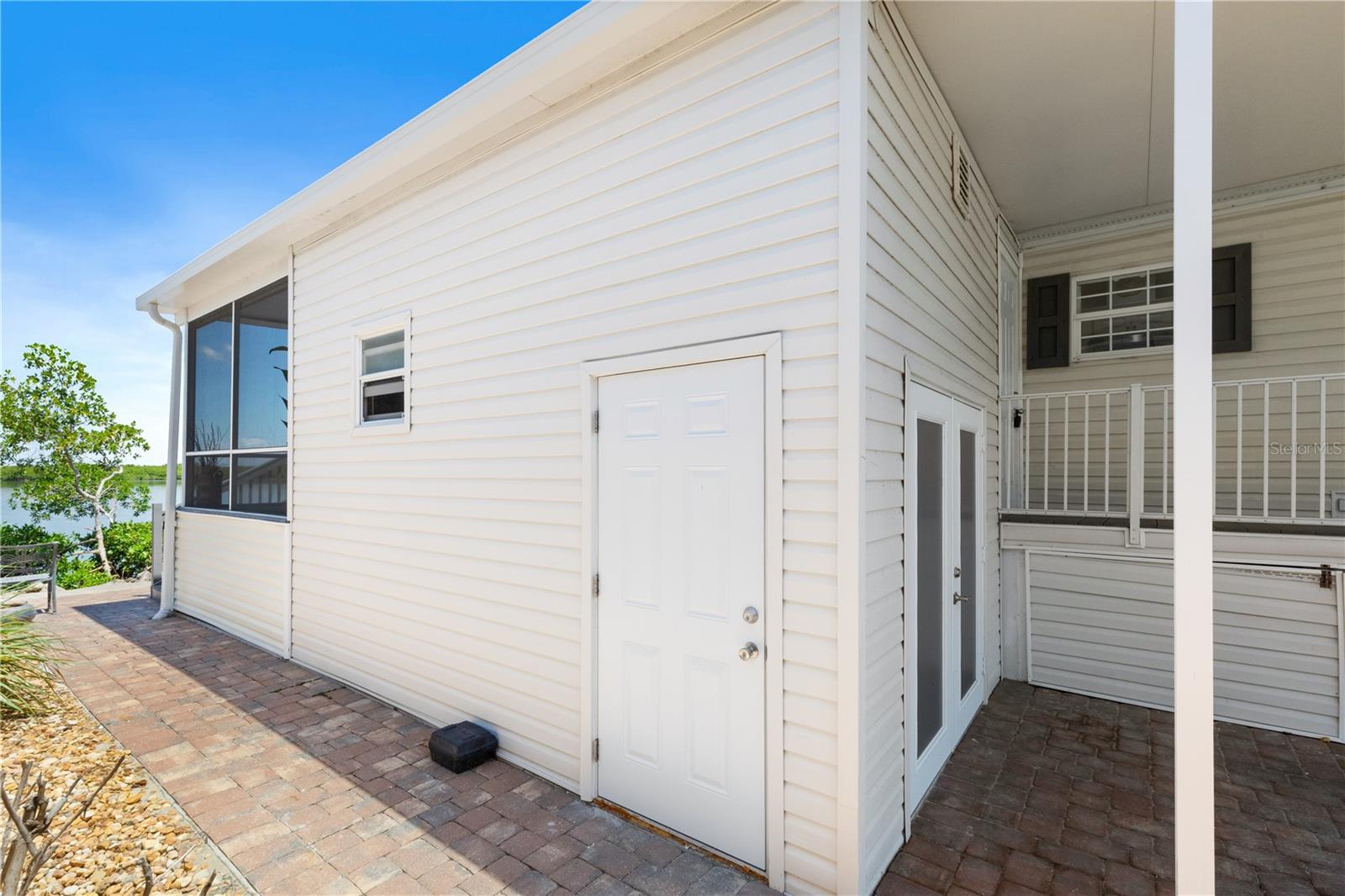 Image 44 of 69 For 4300 Riverside Drive 112
