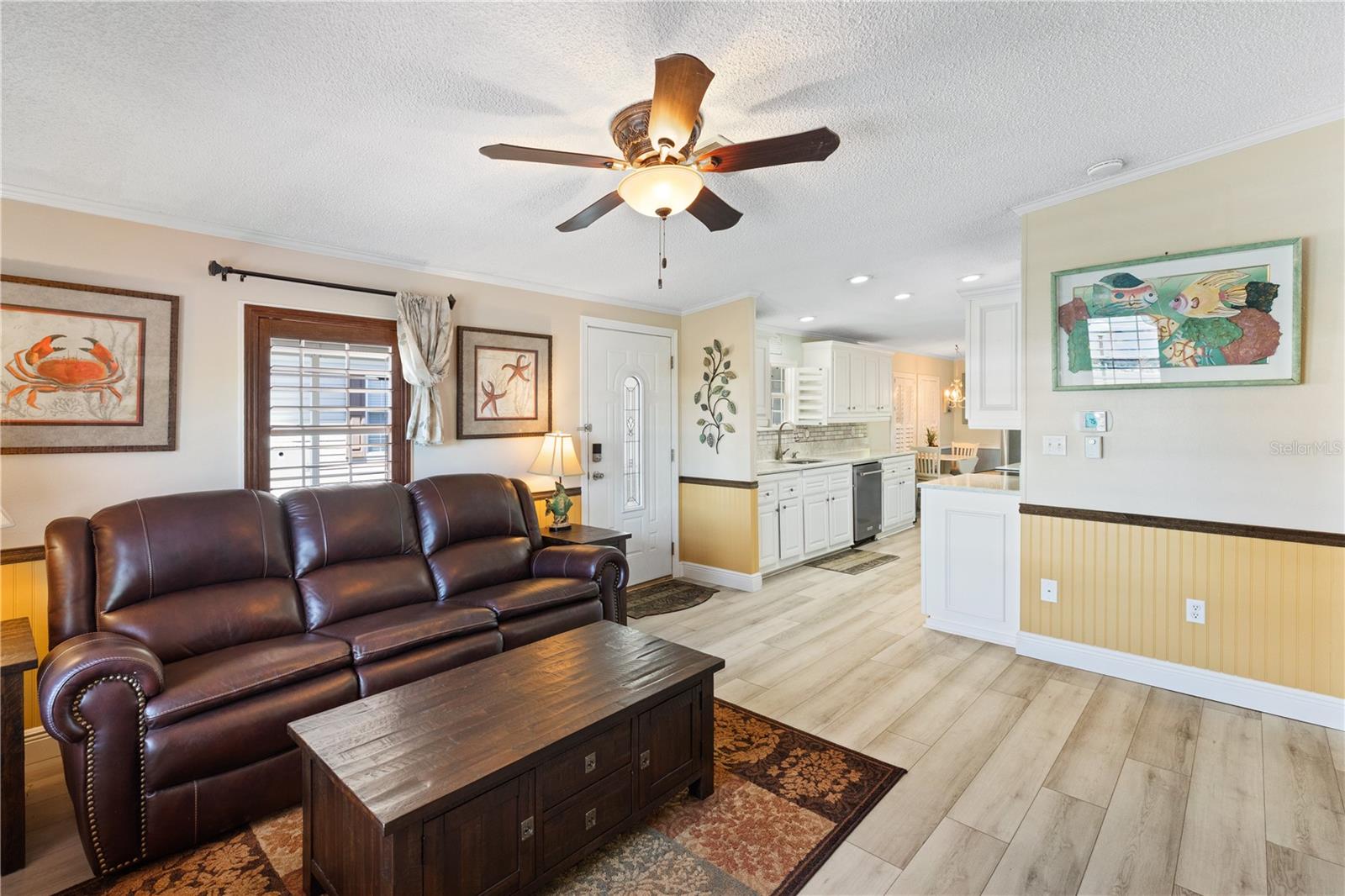 Image 9 of 69 For 4300 Riverside Drive 112