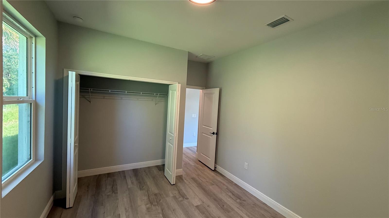 Image 11 of 17 For 1117 Vernon Avenue