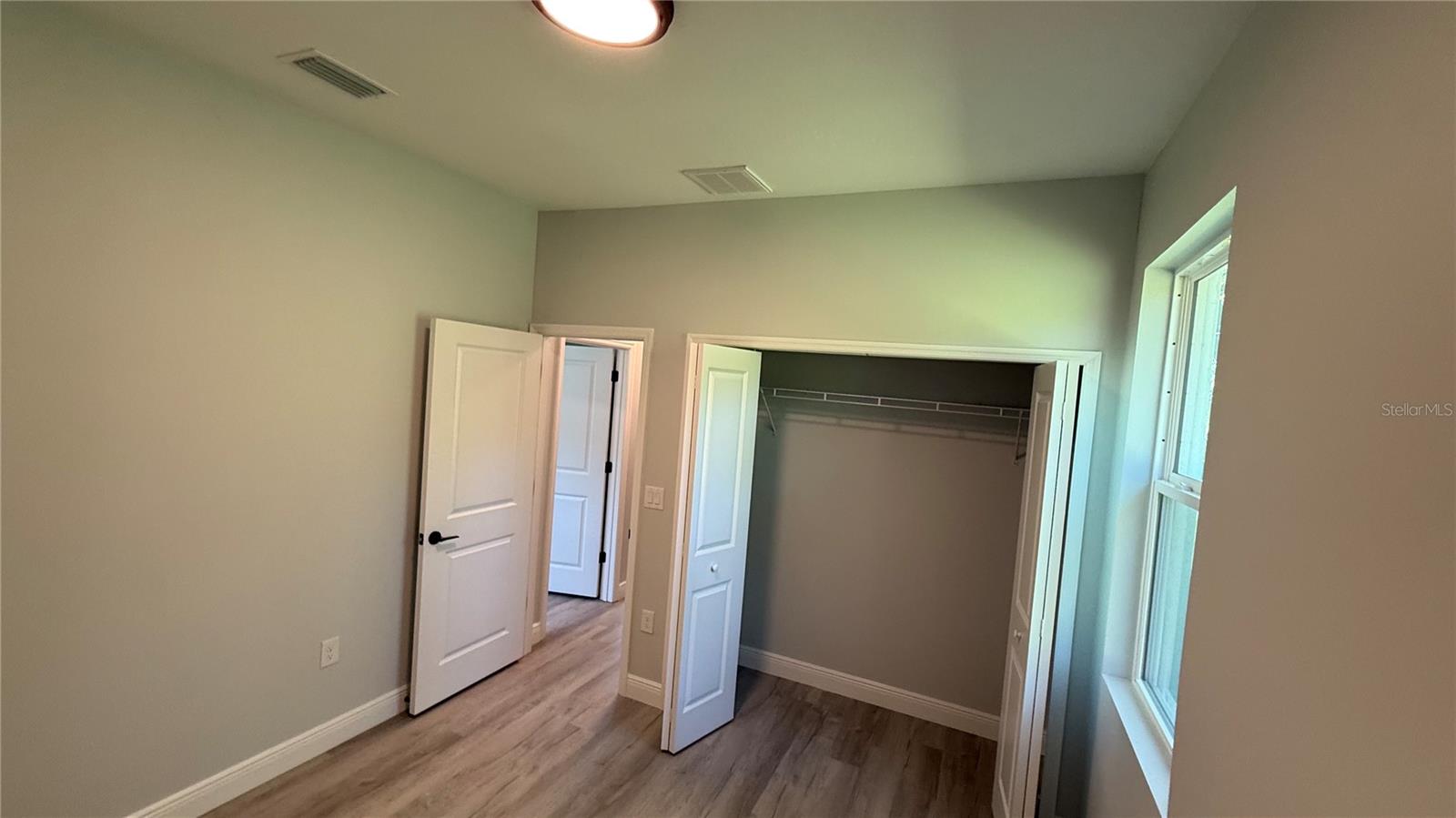 Image 15 of 17 For 1117 Vernon Avenue