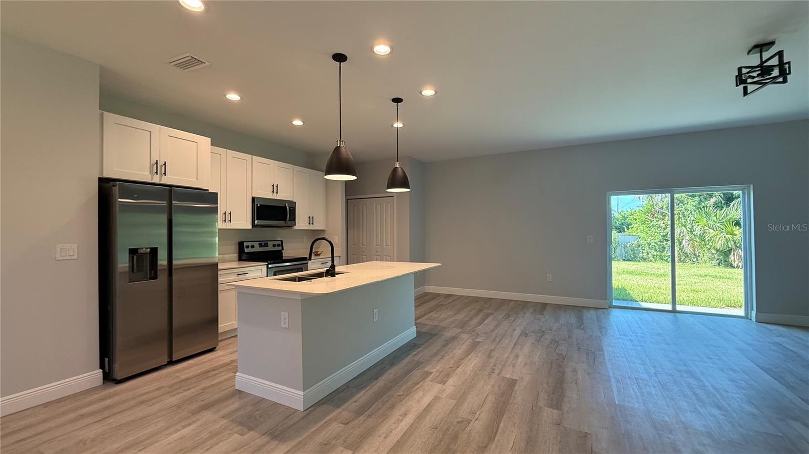 Image 2 of 17 For 1117 Vernon Avenue