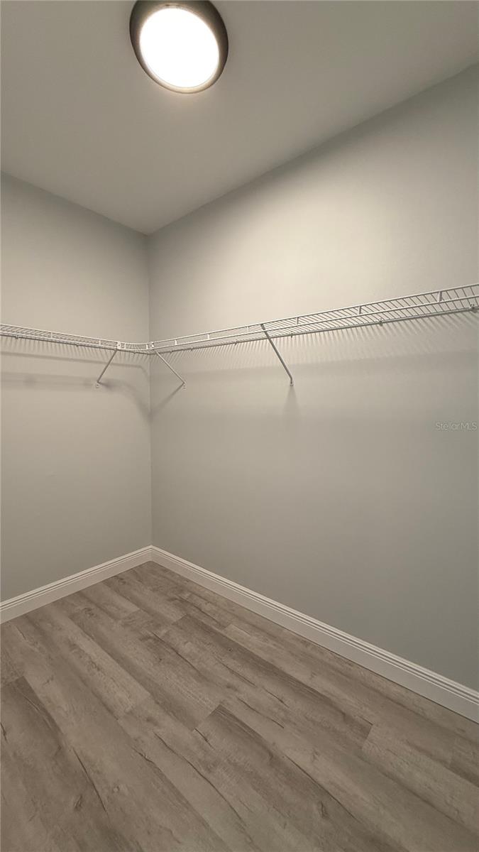 Image 6 of 17 For 1117 Vernon Avenue