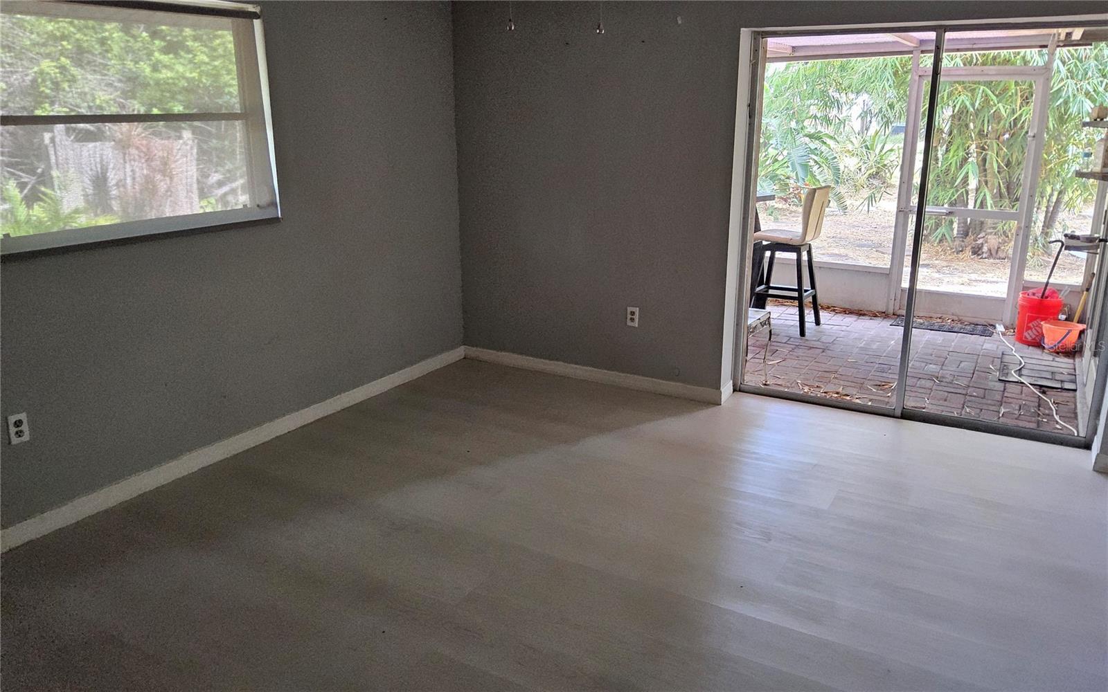 Image 15 of 33 For 1108 Ample Avenue