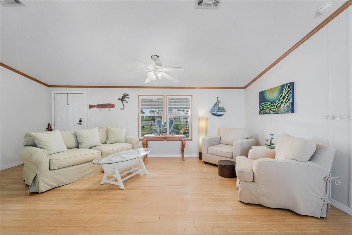 Image 15 of 62 For 3127 Bayside Parkway