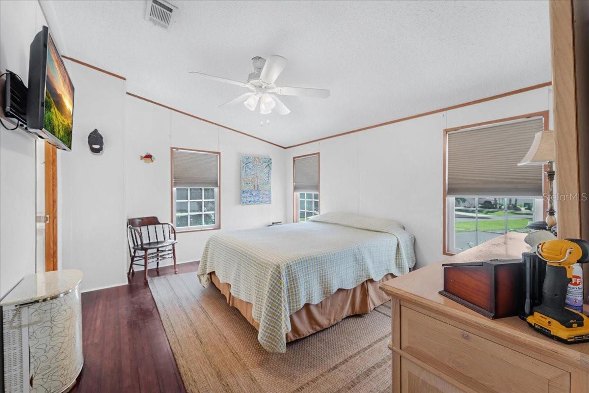 Image 17 of 62 For 3127 Bayside Parkway