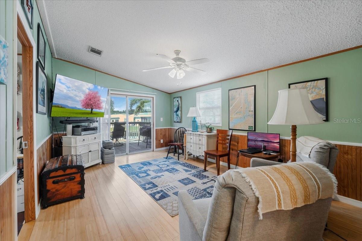 Image 9 of 62 For 3127 Bayside Parkway