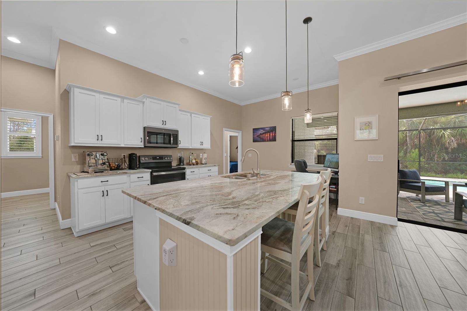 Image 18 of 69 For 4399 Glordano Avenue