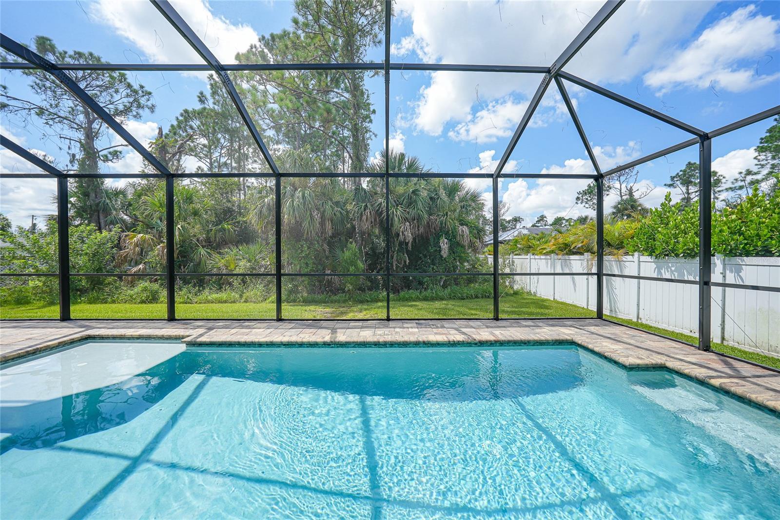 Image 40 of 69 For 4399 Glordano Avenue