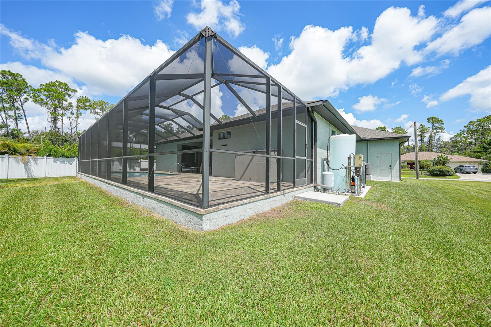Image 47 of 69 For 4399 Glordano Avenue
