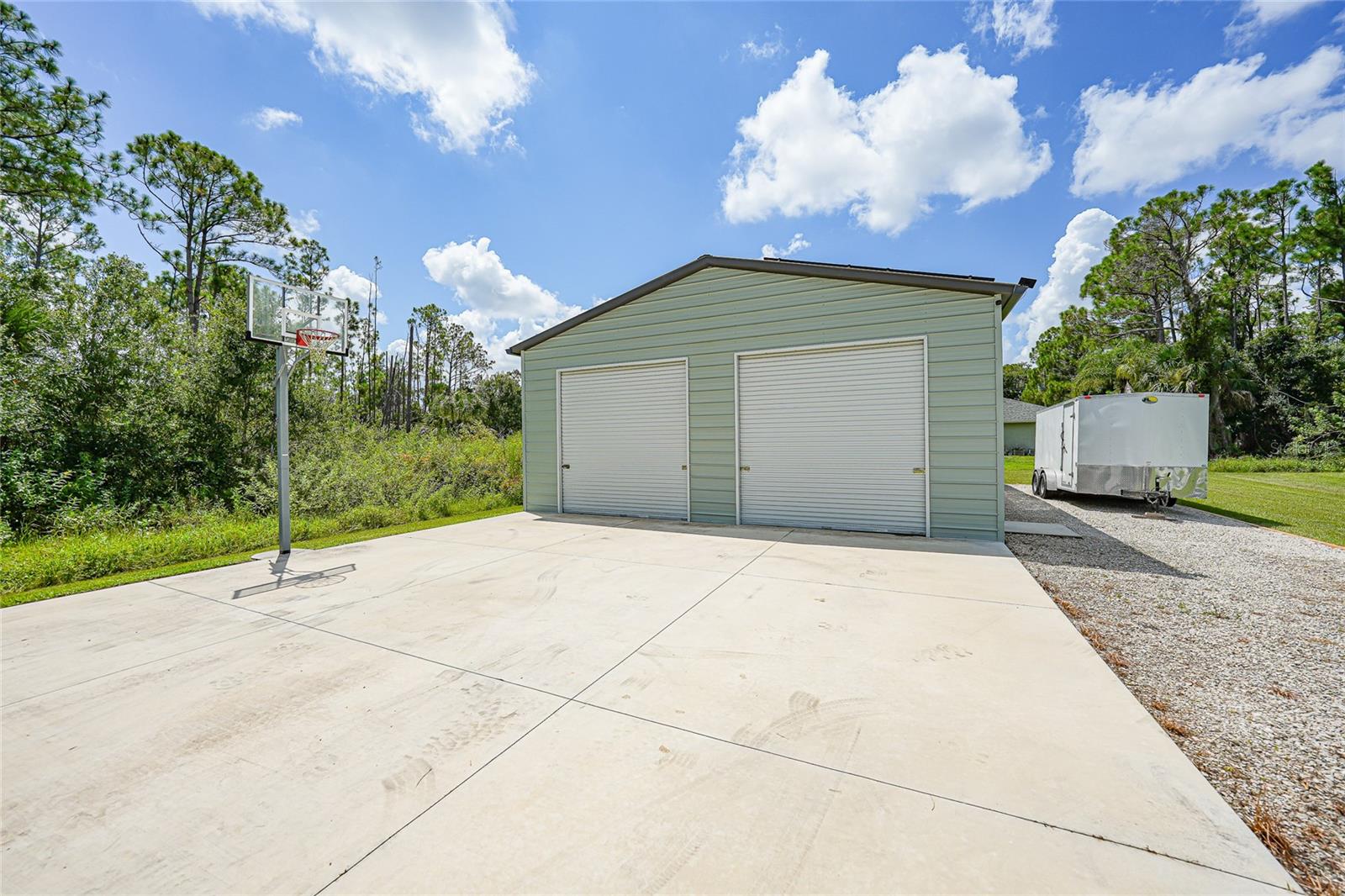 Image 54 of 69 For 4399 Glordano Avenue