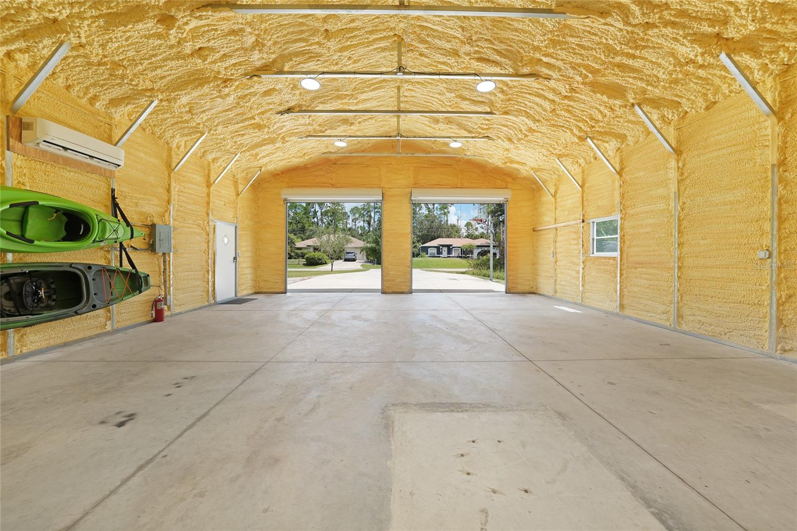 Image 58 of 69 For 4399 Glordano Avenue