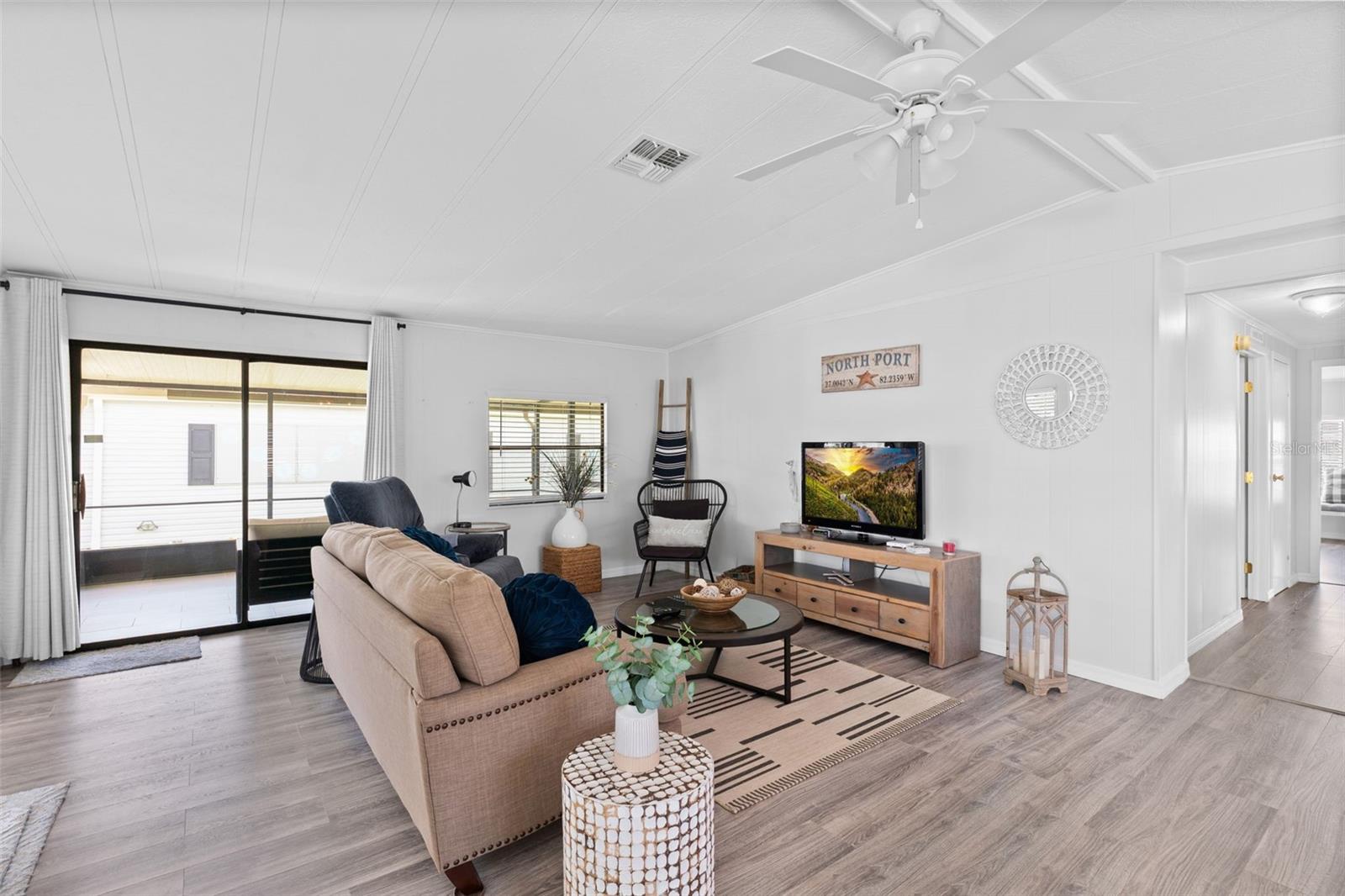 Image 10 of 72 For 219 Martinique Road