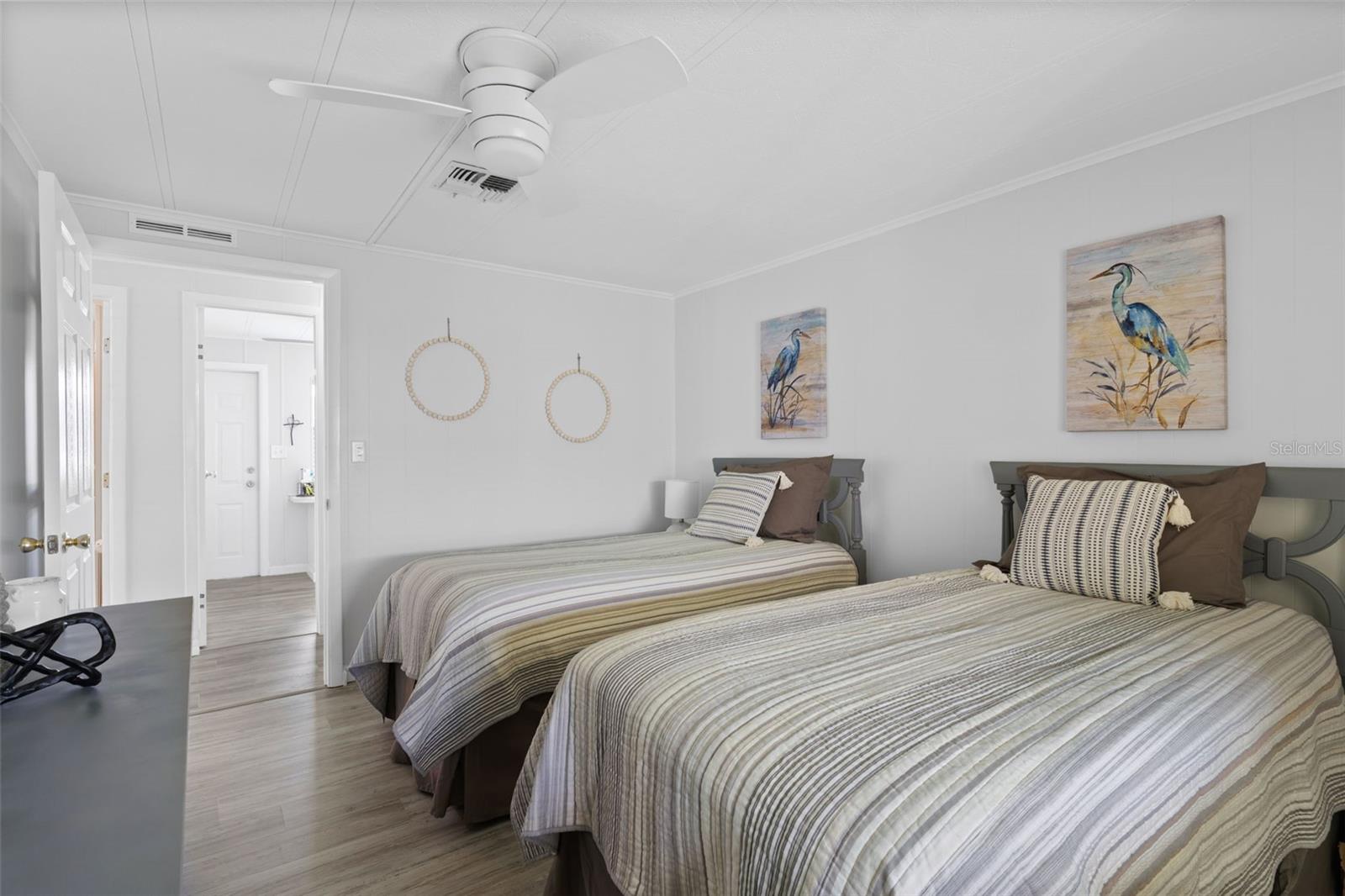 Image 19 of 72 For 219 Martinique Road