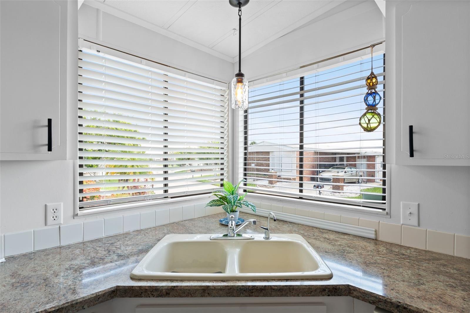 Image 32 of 72 For 219 Martinique Road