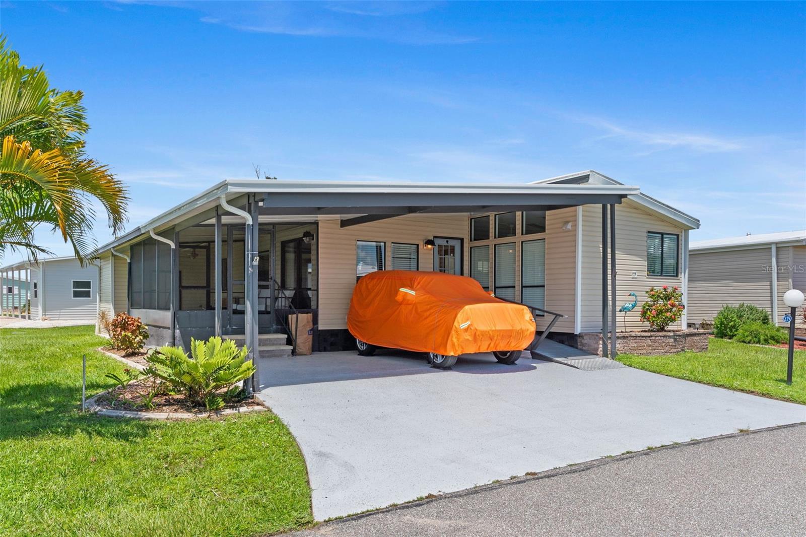 Image 6 of 72 For 219 Martinique Road