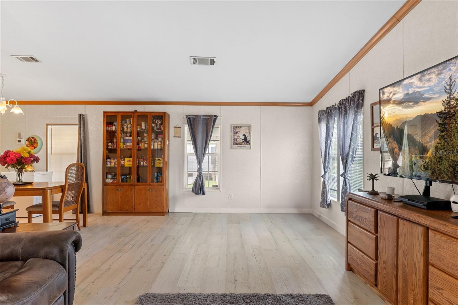Image 13 of 28 For 11710 Orange Avenue