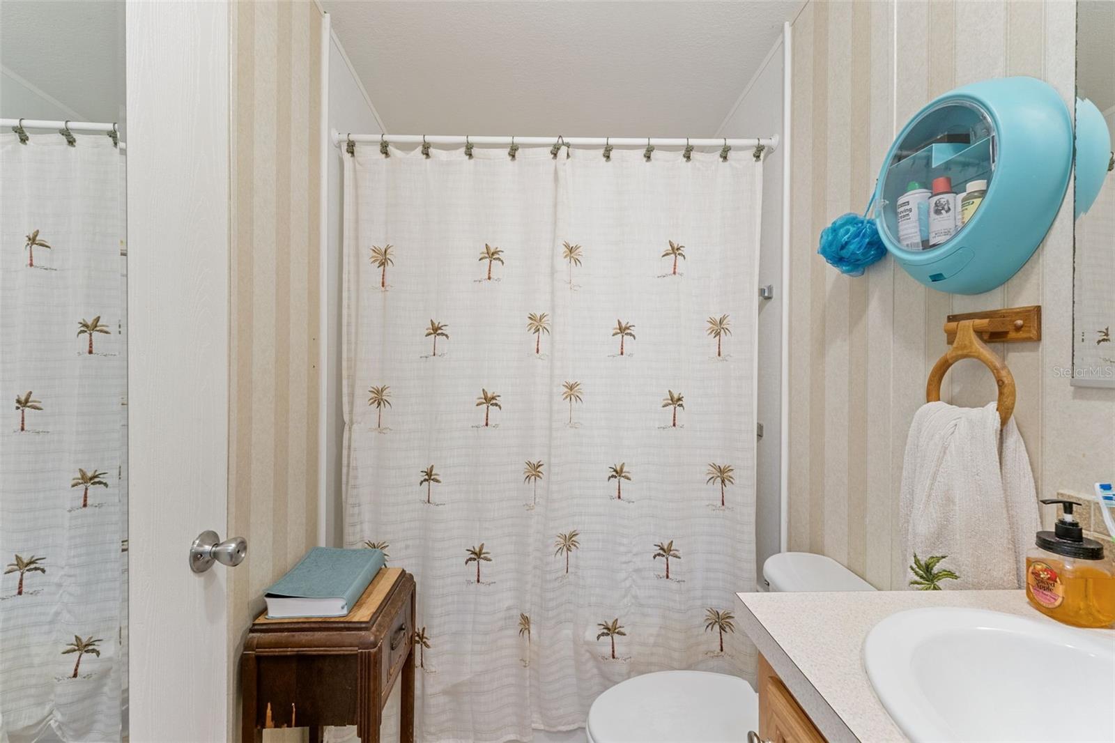 Image 22 of 28 For 11710 Orange Avenue