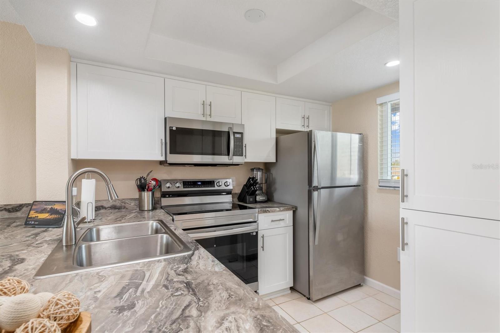 Image 13 of 46 For 12538 Kingsway Circle 505