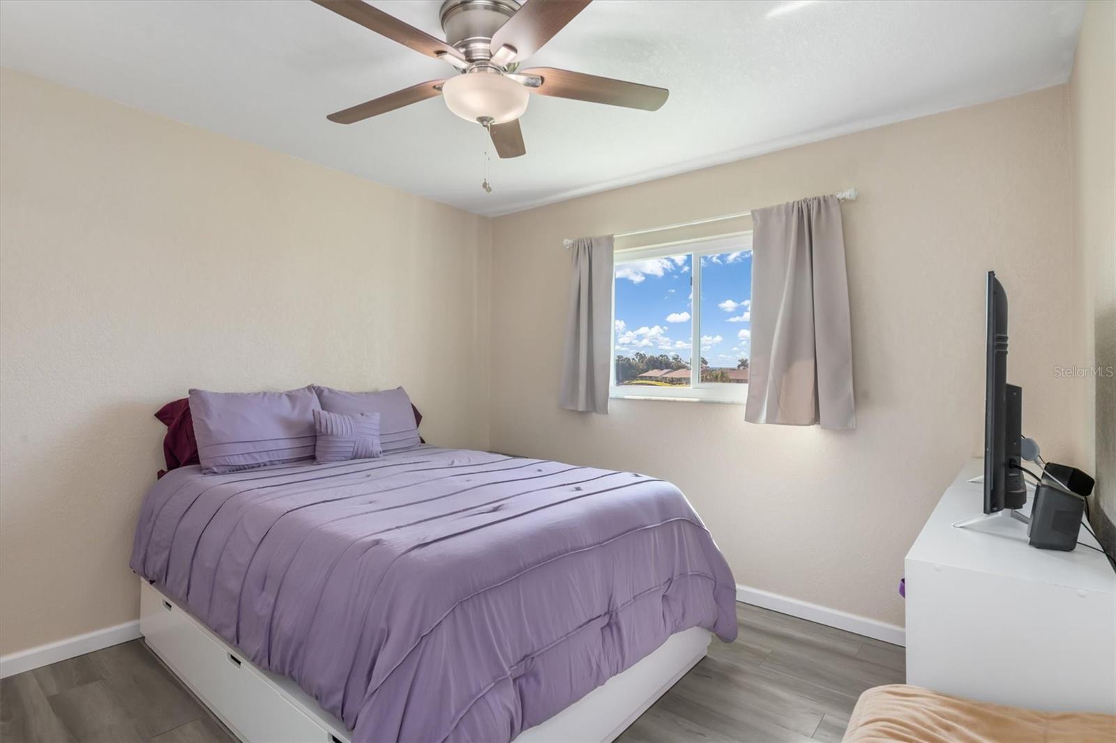 Image 16 of 46 For 12538 Kingsway Circle 505
