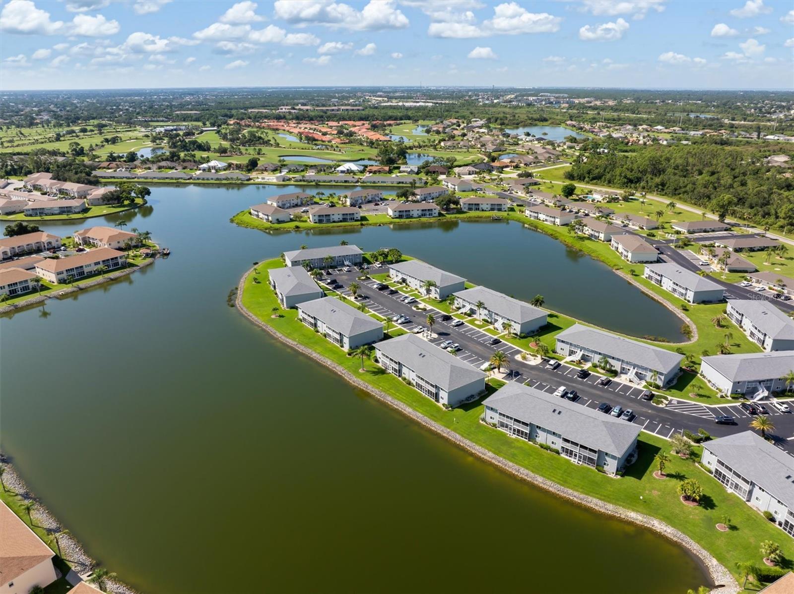 Image 33 of 46 For 12538 Kingsway Circle 505