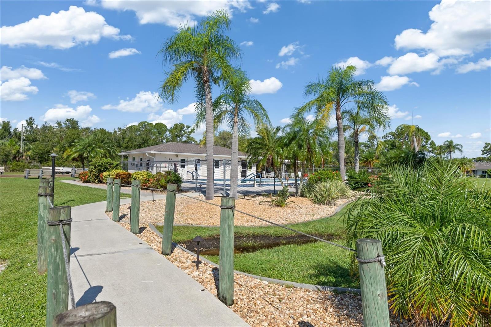 Image 39 of 46 For 12538 Kingsway Circle 505