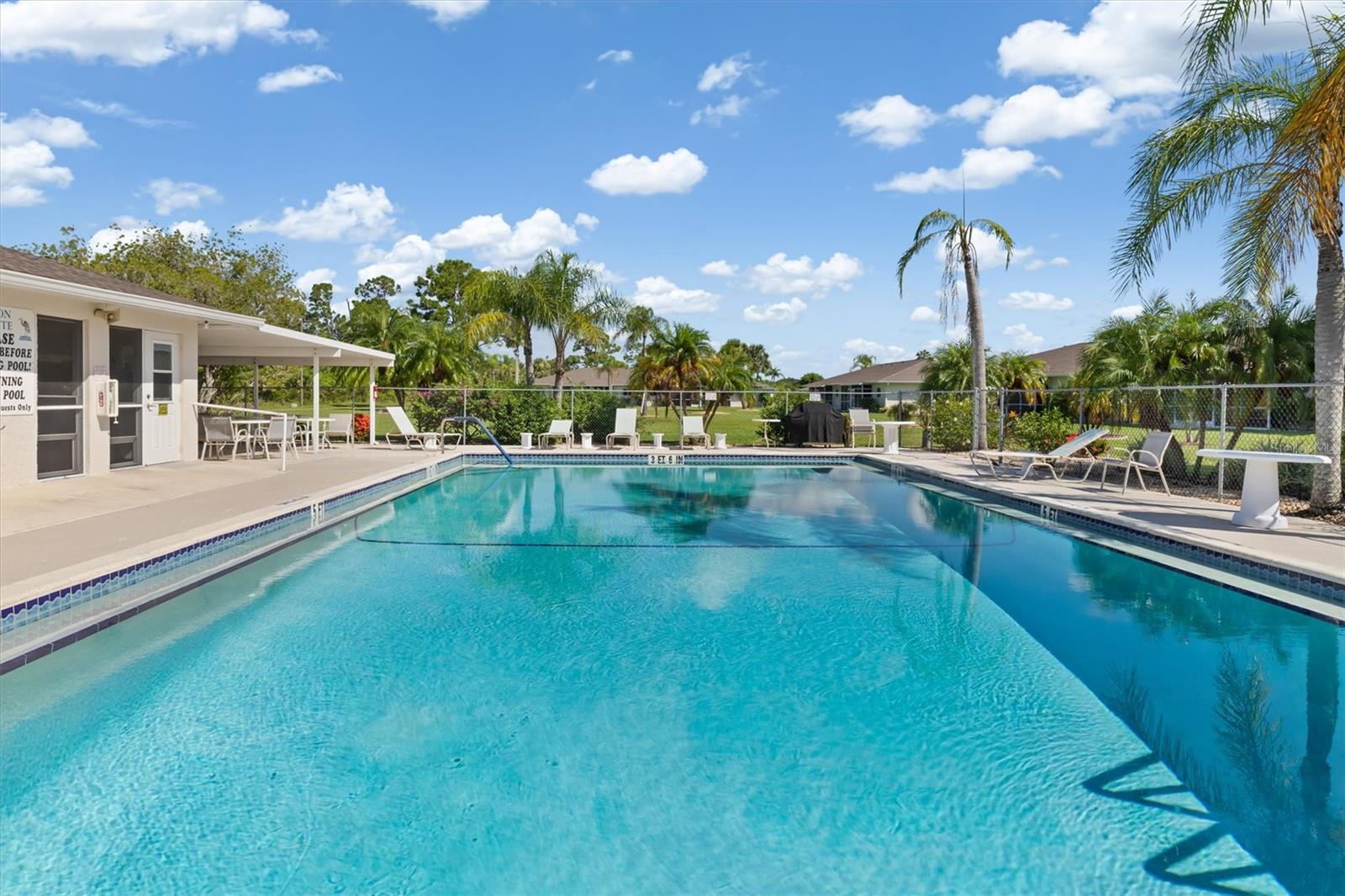Image 42 of 46 For 12538 Kingsway Circle 505