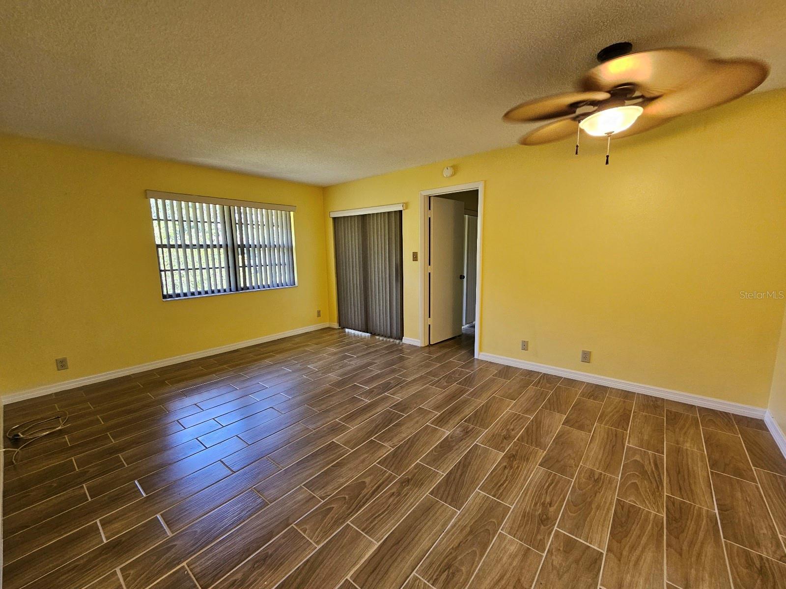 Image 13 of 56 For 19505 Quesada Avenue B203