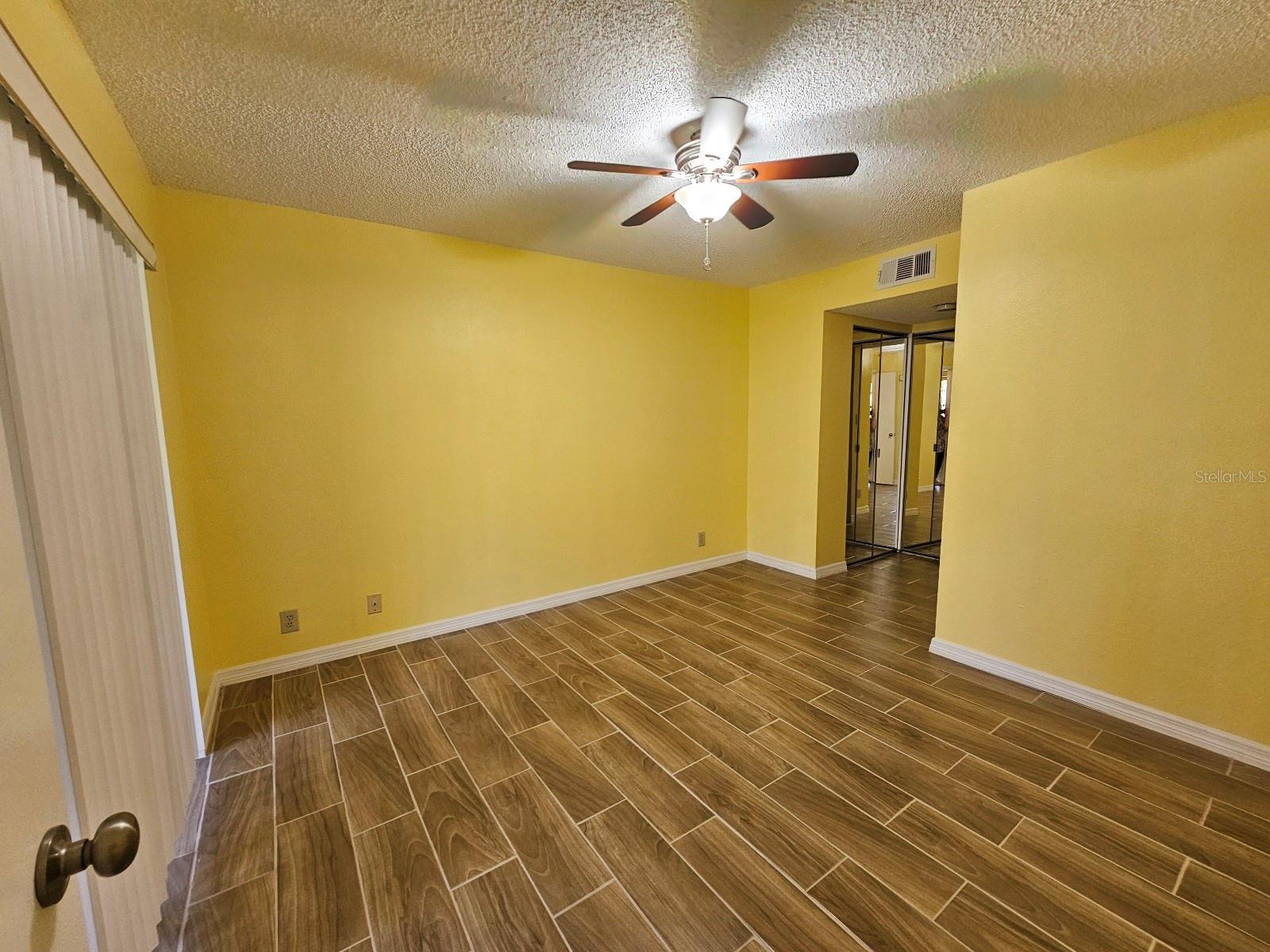 Image 22 of 56 For 19505 Quesada Avenue B203