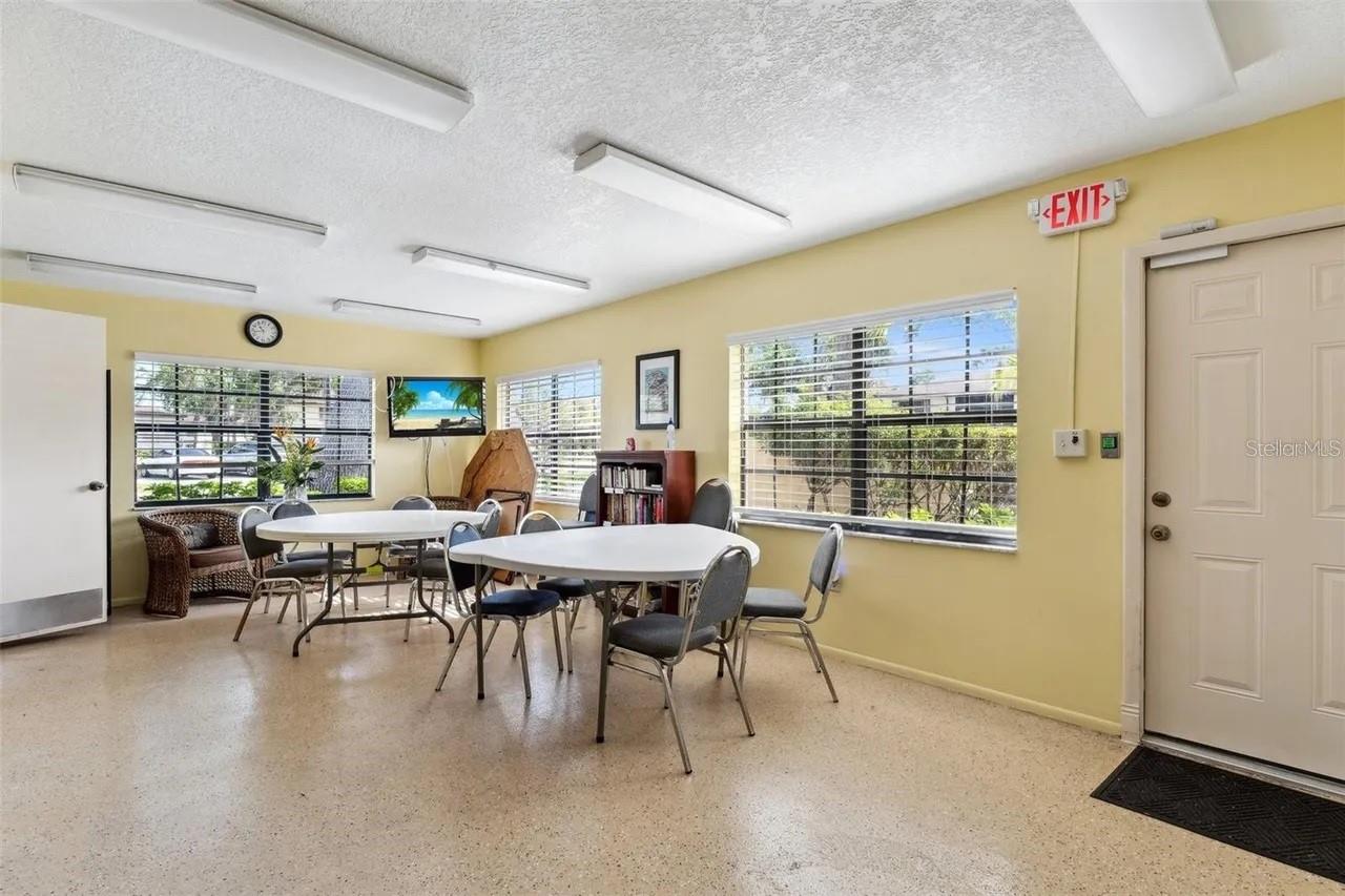 Image 55 of 56 For 19505 Quesada Avenue B203