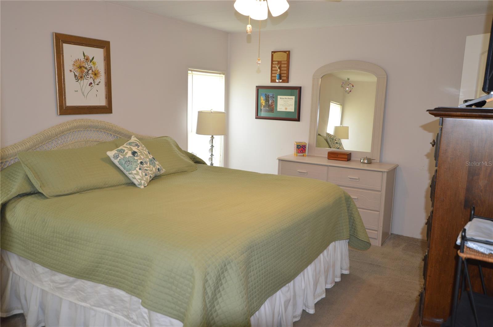 Image 17 of 42 For 140 Rarotonga Road