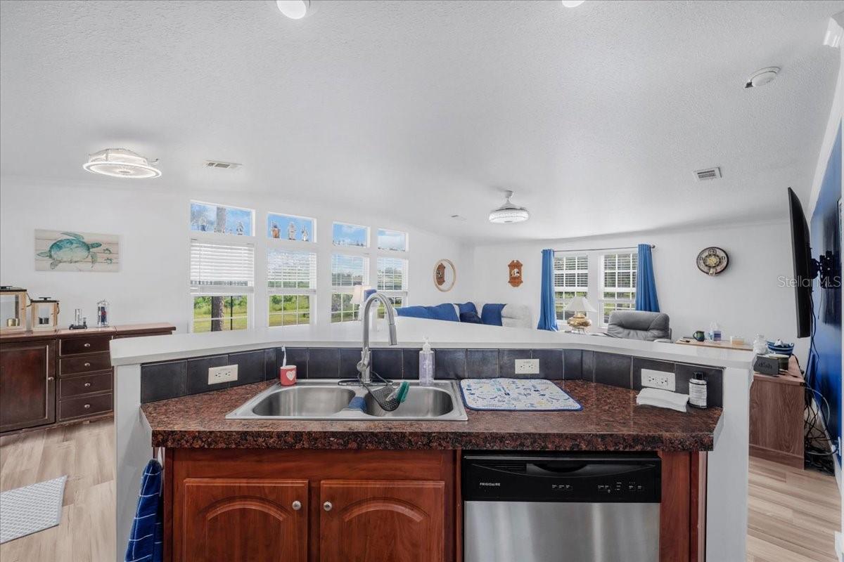 Image 13 of 48 For 6106 Alan Boulevard