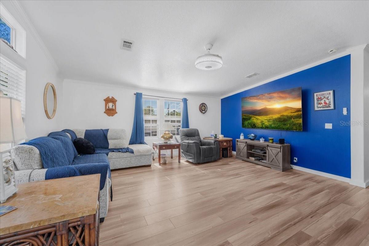 Image 19 of 48 For 6106 Alan Boulevard