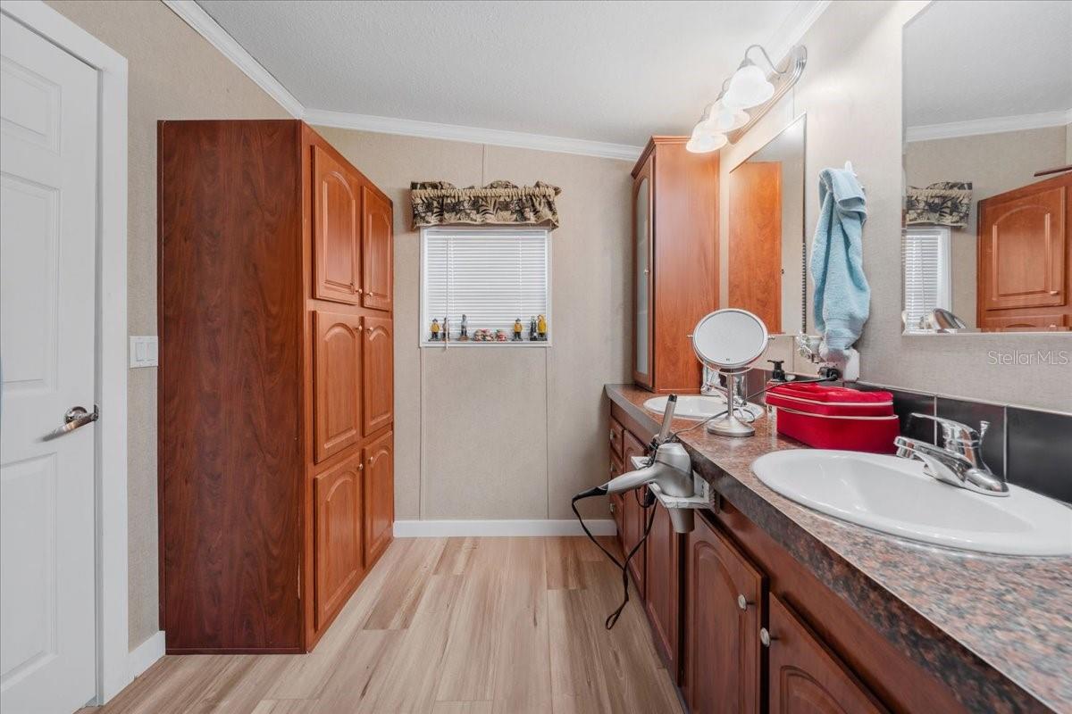 Image 31 of 48 For 6106 Alan Boulevard