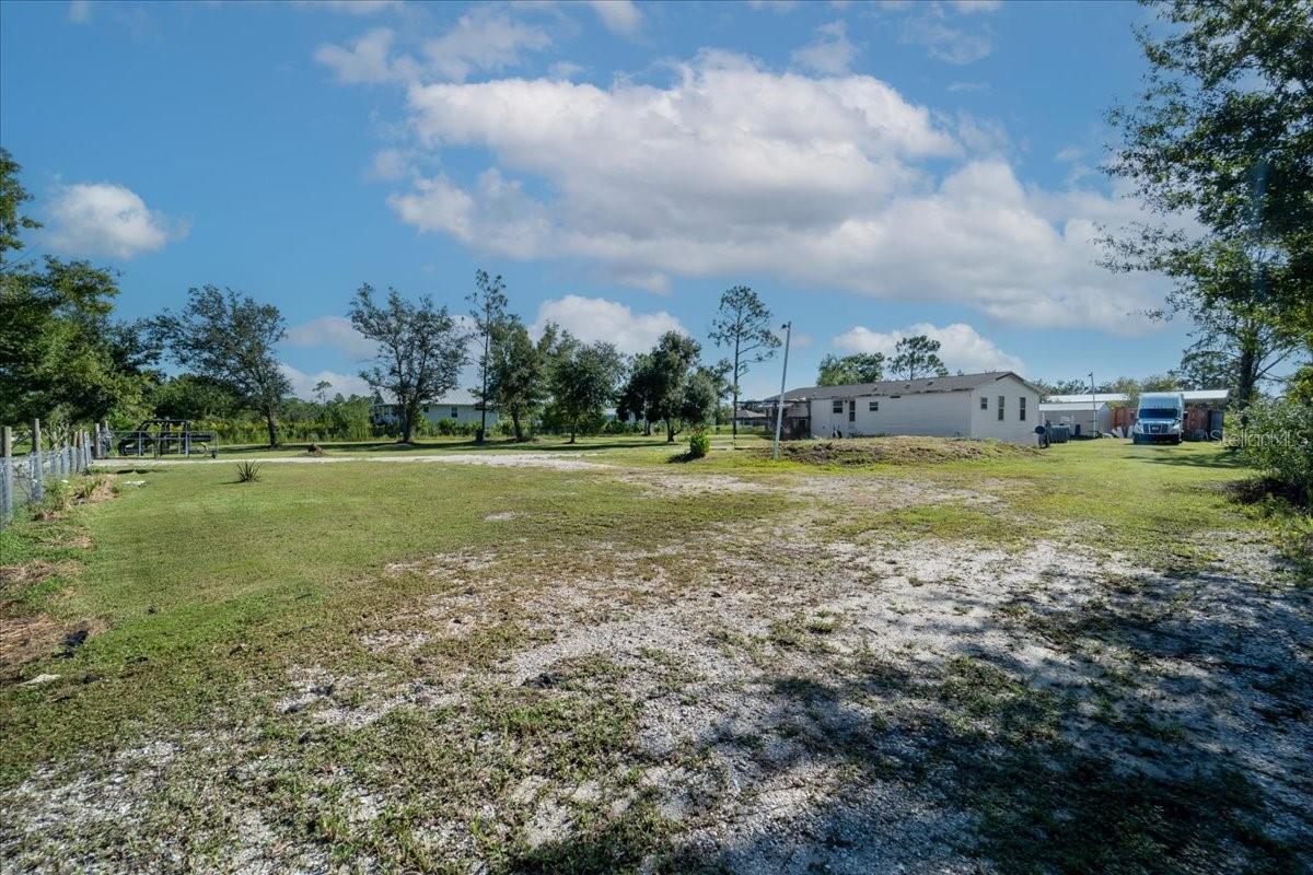 Image 5 of 48 For 6106 Alan Boulevard