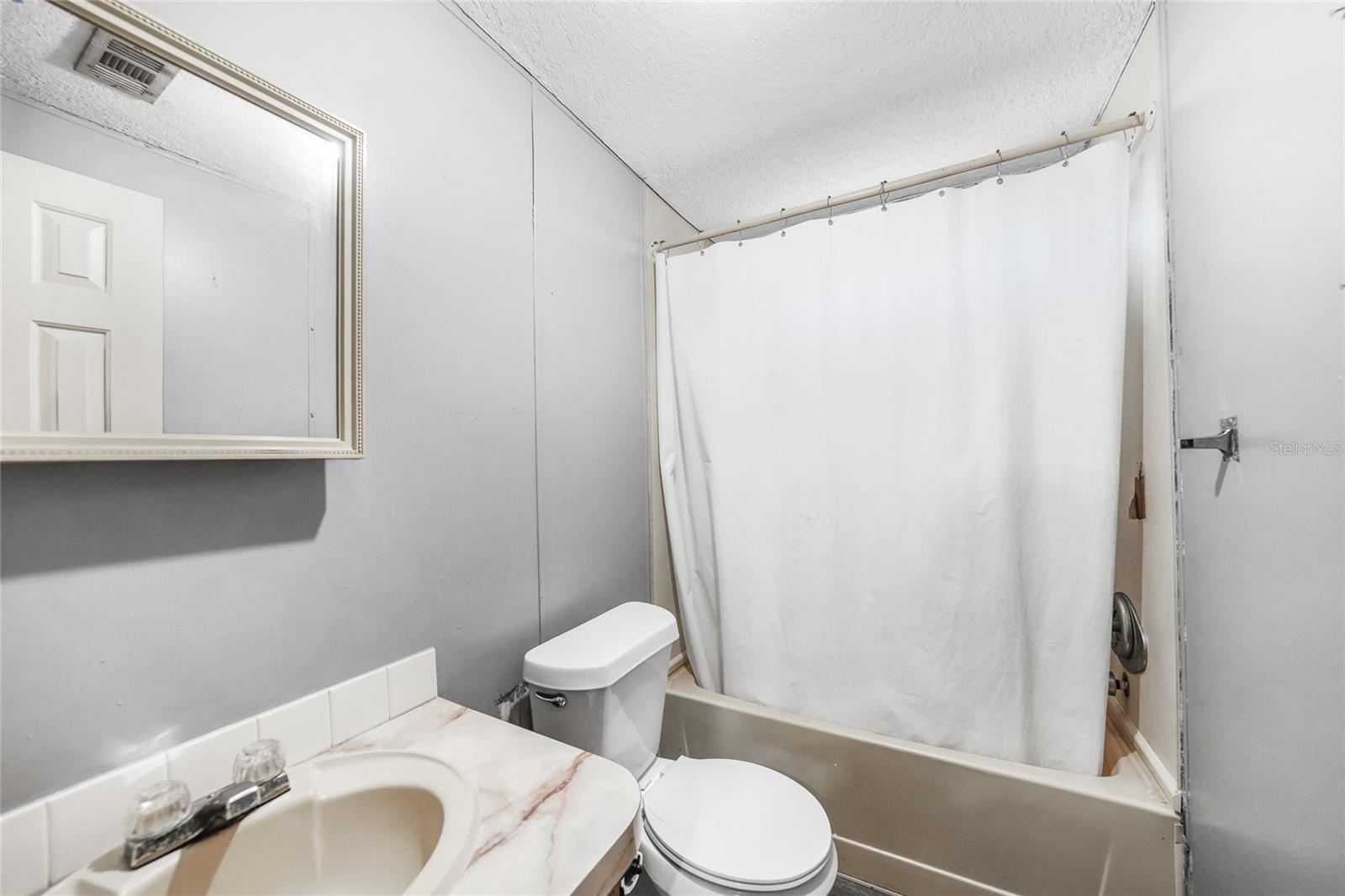 Image 16 of 51 For 4865 Dill Road