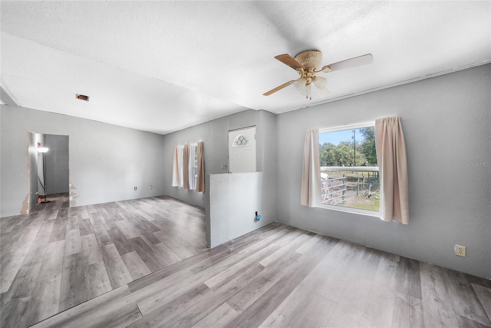 Image 18 of 51 For 4865 Dill Road