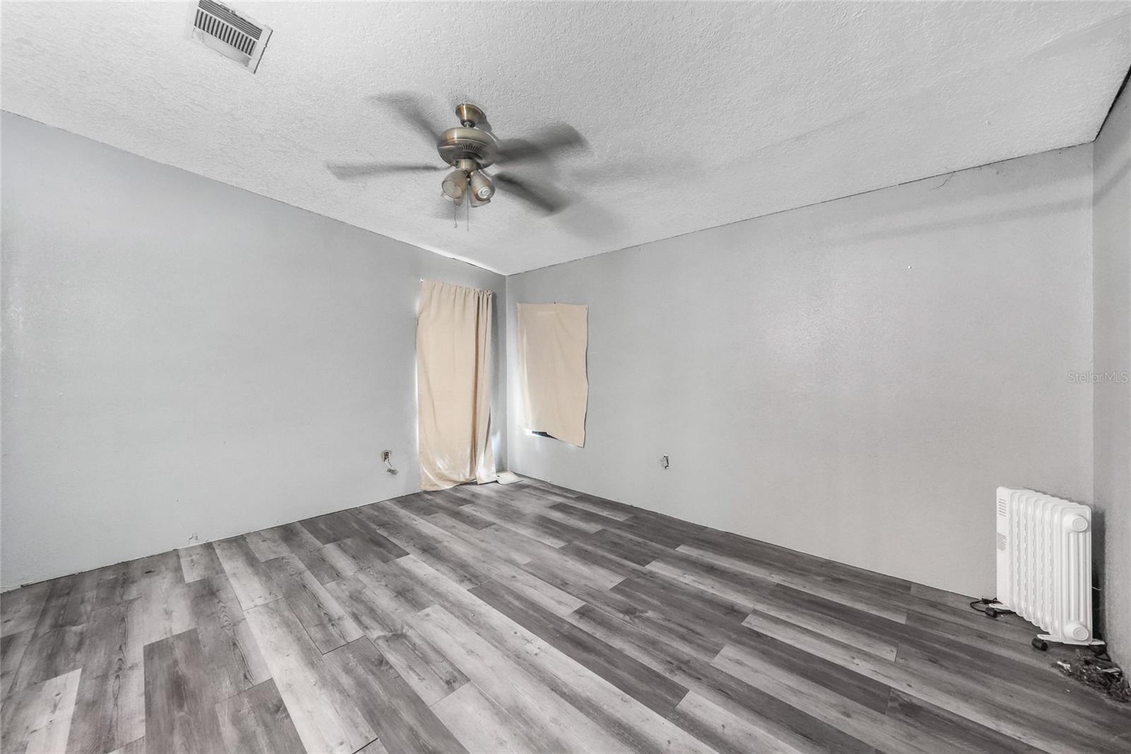 Image 20 of 51 For 4865 Dill Road