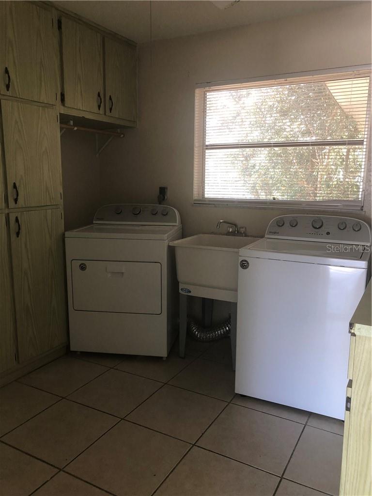 Image 3 of 7 For 2519 Ivanhoe Street
