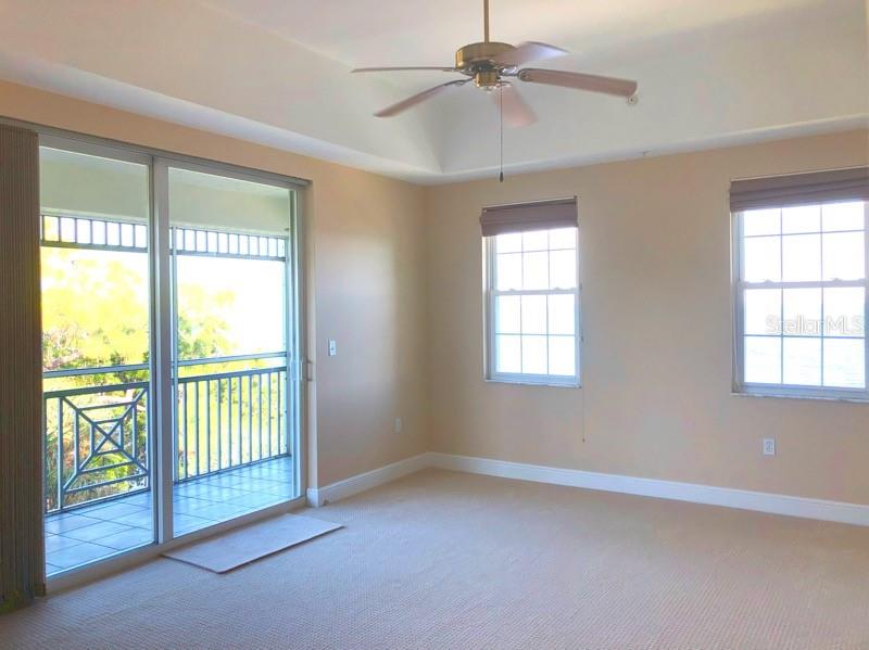 Image 11 of 21 For 5114 Melbourne Street A-301