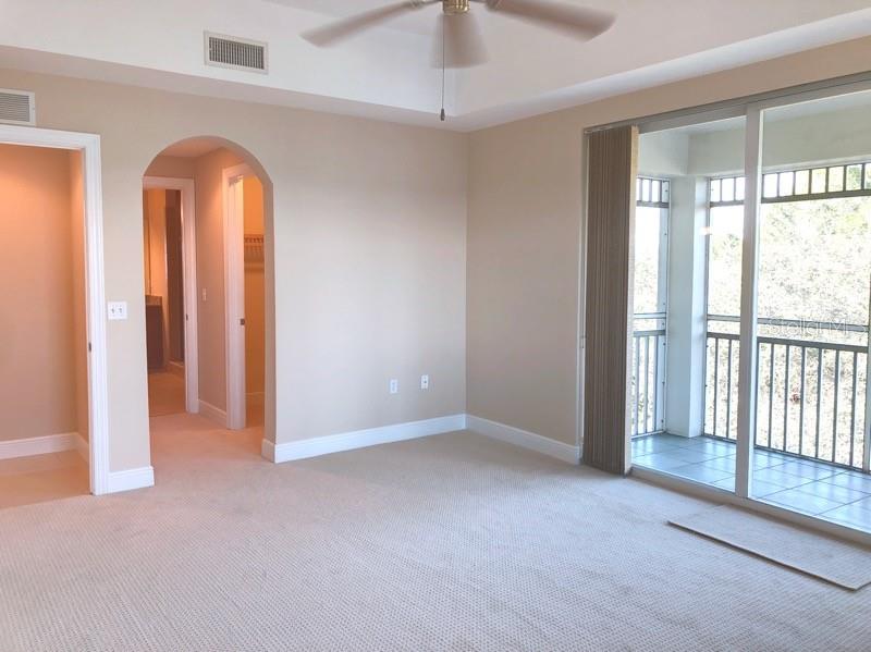 Image 12 of 21 For 5114 Melbourne Street A-301