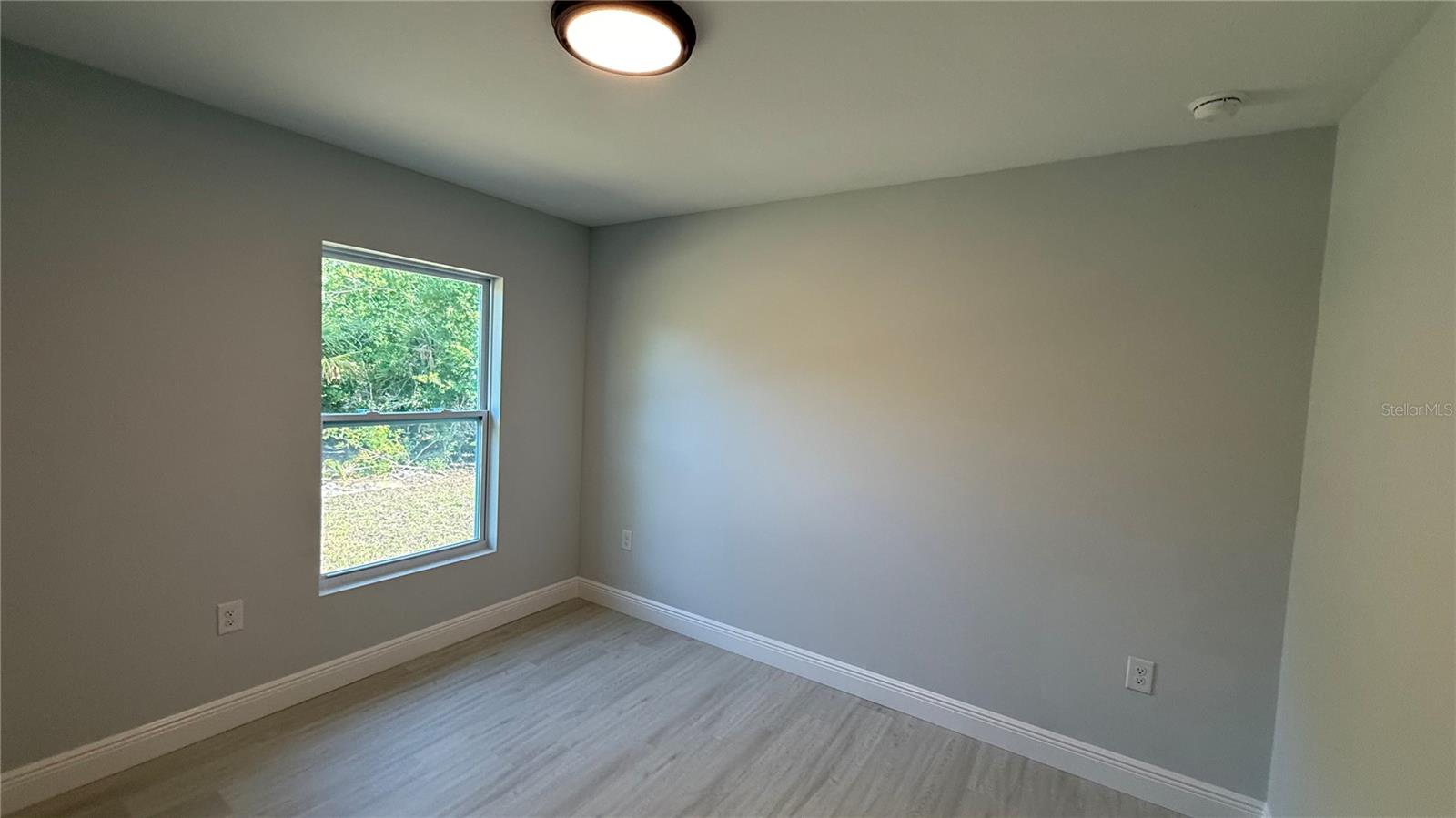 Image 7 of 14 For 7052 Legion Street