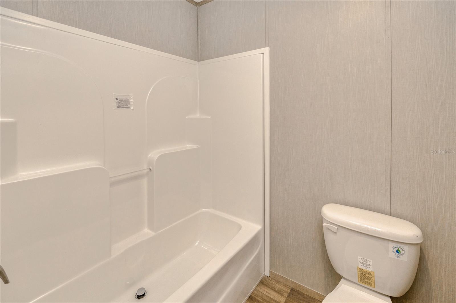 Image 15 of 38 For 7523 Acorn Boulevard
