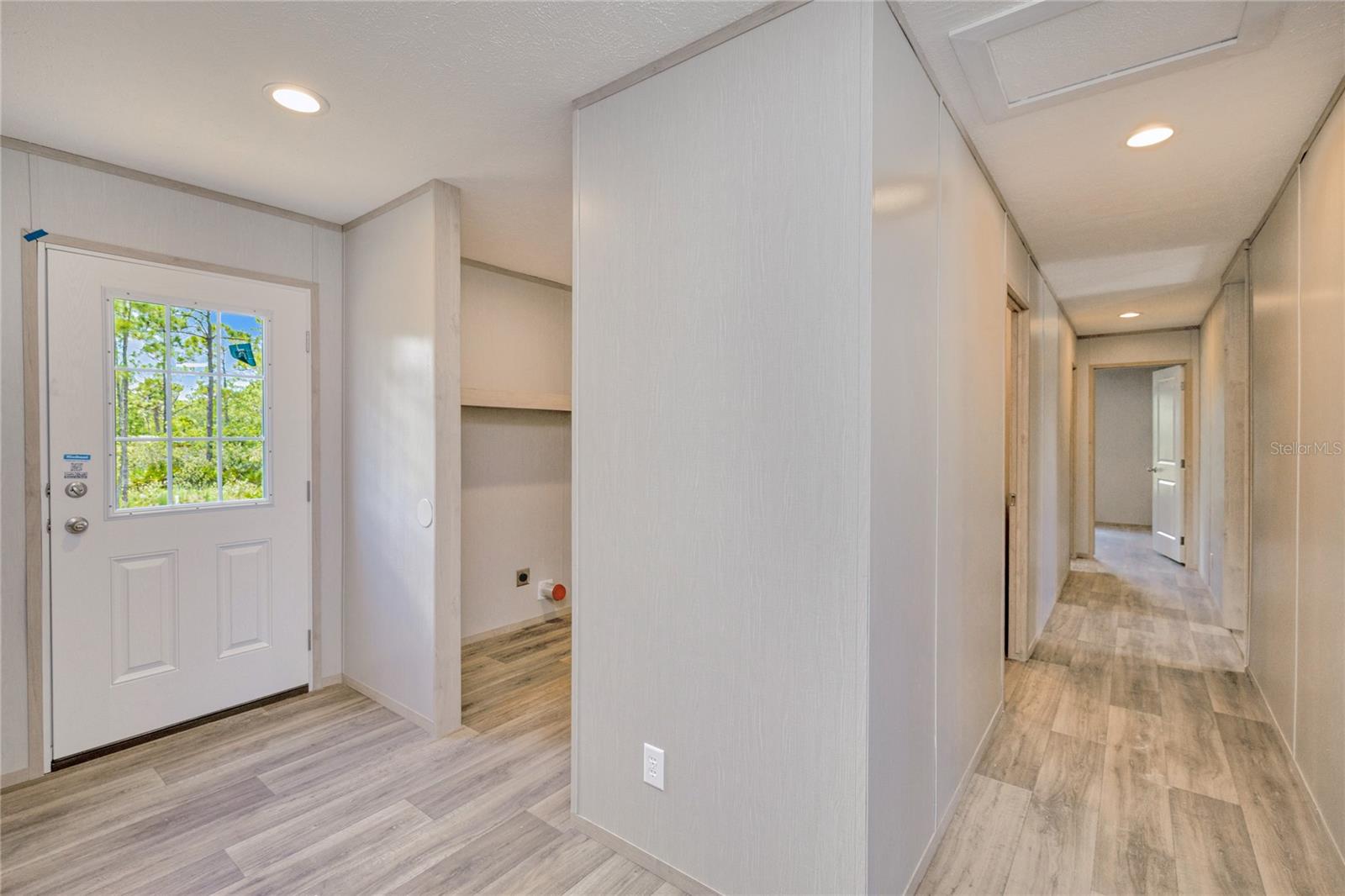 Image 6 of 38 For 7523 Acorn Boulevard