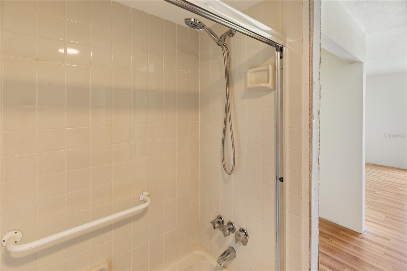 Image 15 of 33 For 2300 Aaron Street 206